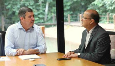 Eduardo Riedel e Barbosinha: compromisso em acabar com a pobreza extrema em Mato Grosso do Sul