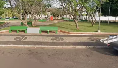 Troca de tiros em praça termina com homem morto por 03 disparos