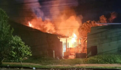 Sem aceitar pedido de separação, homem incendeia casa com filhas dentro