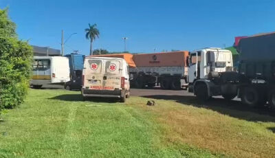 Congestionamento trava trânsito nas BRs 163 e 463 após acidente com carros