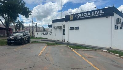 Homem é preso após tentar matar ex e amigo a facadas