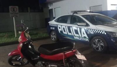 Perseguição policial com tiros termina com motociclista sem CNH preso
