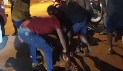 Homem em motocicleta é executado a tiros