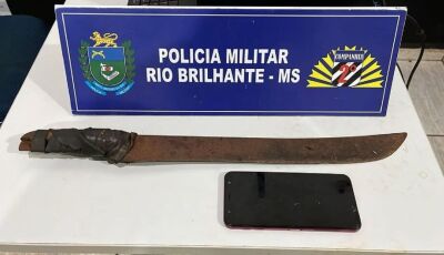 Briga termina com homem golpeado com facão na cabeça