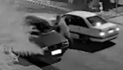 sem aceitar fim de relacionamento, homem quebra carro da ex
