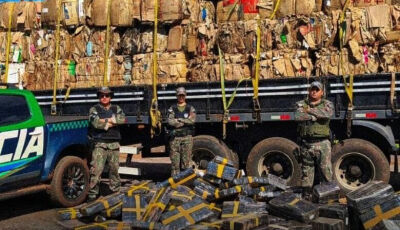 Irmãos são presos com 1,7 tonelada de maconha em carreta de recicláveis