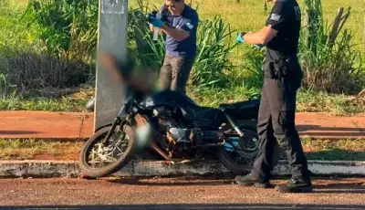 Motociclista morre após bater violentamente contra poste em cidade de MS