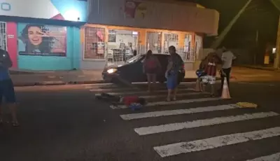 Pedestre é atropelado por moto quando atravessava na faixa