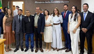 Prefeito vai à Câmara, reforça parceria e reitera independência e trabalho por Vicentina