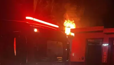 Incêndio em casa queima R$ 22 mil em espécie guardados em gaveta
