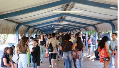 UEMS abre seleção para professor com salários de até R$ 10,2 mil
