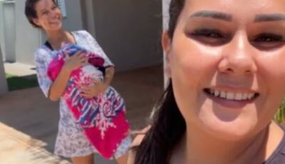 Grávida pede carona para amiga e dá à luz no banco de carro