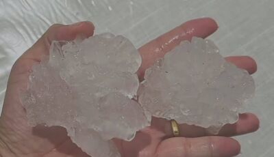 Temporal com granizo causa destruição em casas e lavouras em Culturama