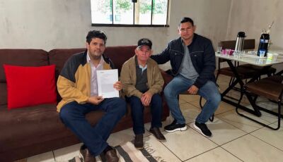 Escritor Wagner Cordeiro encontra em Vila Rica relatos sobre indígenas na história de Fátima do Sul