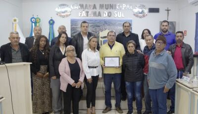 Câmara municipal de Fátima do Sul presta homenagens póstumas ao saudoso professor Joílson