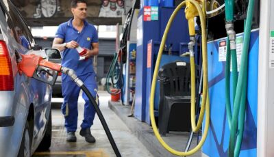 Subsídio de R$ 0,44 por litro da gasolina é prorrogado por 30 dias