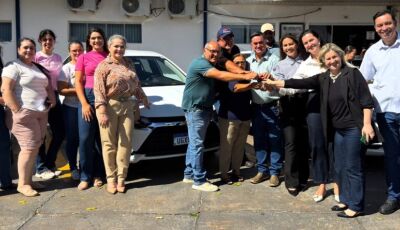 Em Jateí, Prefeitura promove entrega de mais três automóveis e a cessão de duas camionetas
