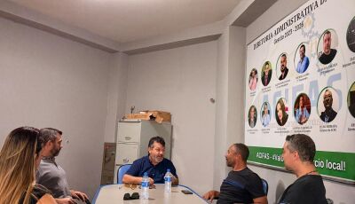 Carlos Bernardo discute retomada do protagonismo educacional e geração de empregos em Fátima do Sul