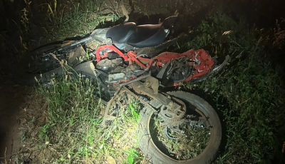 TRAGÉDIA: Jovens morrem em acidente envolvendo carro e moto