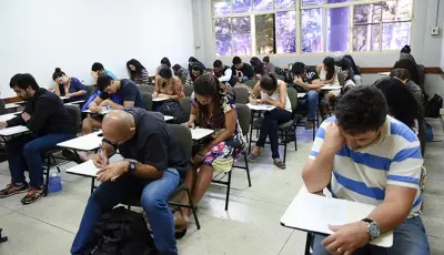 Encceja é no próximo domingo; saiba como consultar locais de provas