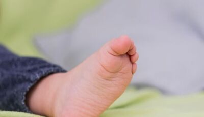 Bebê de 2 meses é espancado e socorrido em estado gravíssimo em MS