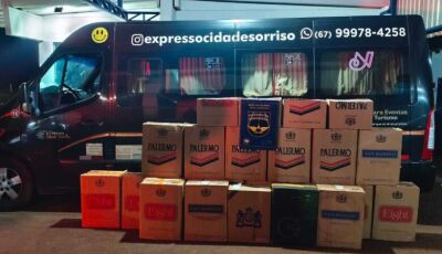 Polícia apreende mais de mil pacotes de cigarros estrangeiros em van de universitários