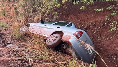 Motorista que capotou em MS é encaminhada em vaga zero para Campo Grande (vídeo)