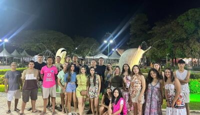 Estudantes da Escola Estadual São José realizam "Expedição das Rochas Calcárias" em Bonito