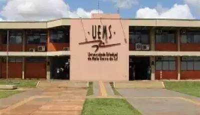 Uems tem seleção em mais 13 áreas de Dourados; salário chega a R$ 10,2 mil