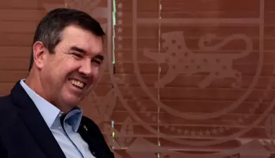 VÍDEO: Reeleito, Riedel não descarta mudanças no secretariado para 2027