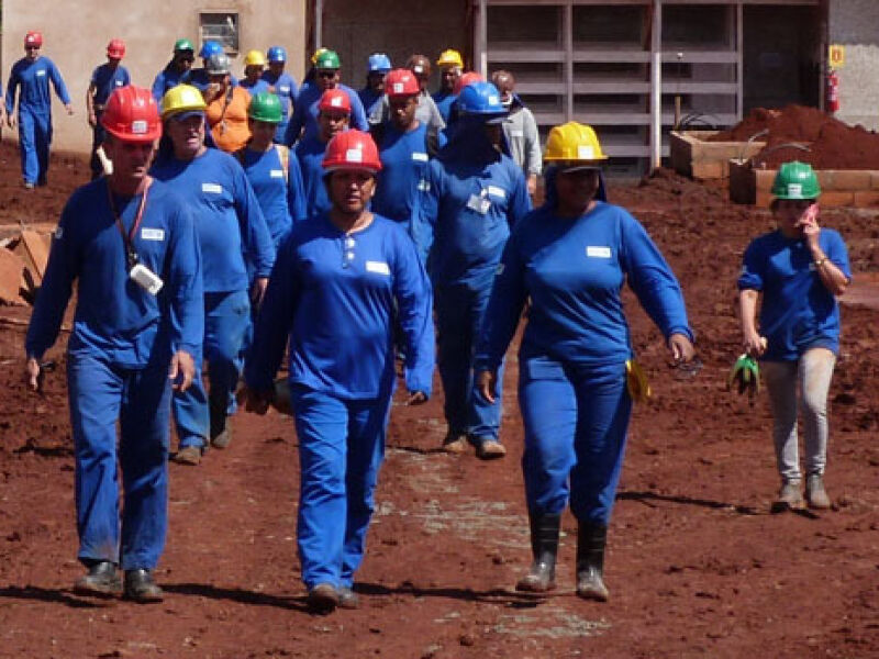 Mulheres Na Construção Civil Já Passam De 600 Em Campo Grande Fátima News 1801