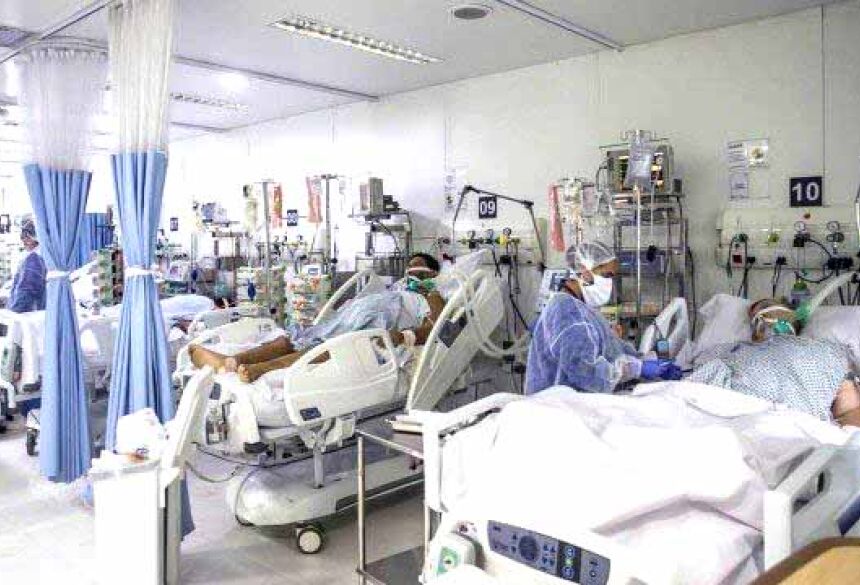 Pacientes com Covid 19 internados em UTI de hospital privado na capital paulista