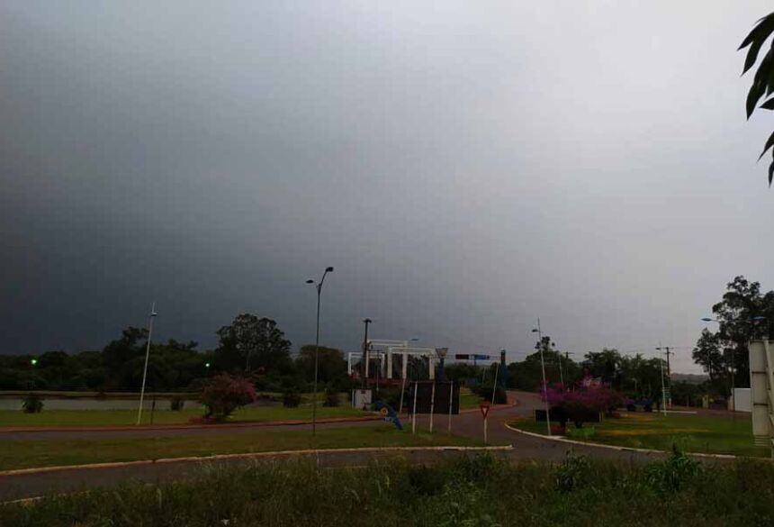 Ventania muito forte aconteceu nesta manhã em Fátima do Sul