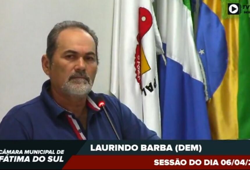 Vereador Laurindo Barba, na Tribuna da Câmara de Fátima do Sul