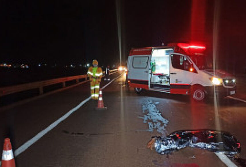 Jovem foi atropelado por carro e moto; Fotos: Sidnei Bronka/Ligado Na Notícia