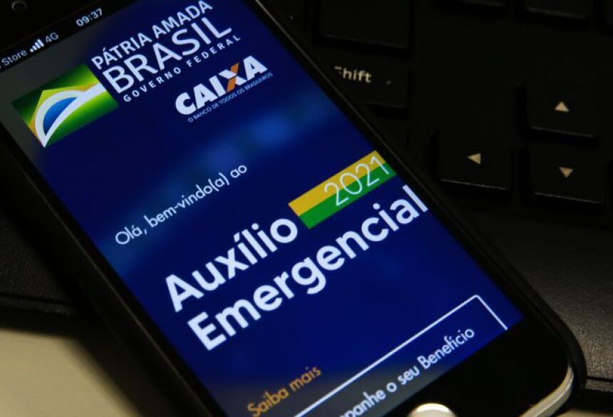 Aplicativo do auxílio emergencial - Foto: Marcello Casal jr / Agência Brasil)