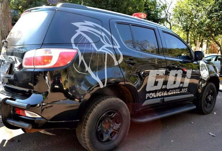 Viatura do GOI (Grupo de Operações e Investigações), departamento responsável pela prisão. (Foto: Polícia Civil/Divulgação)