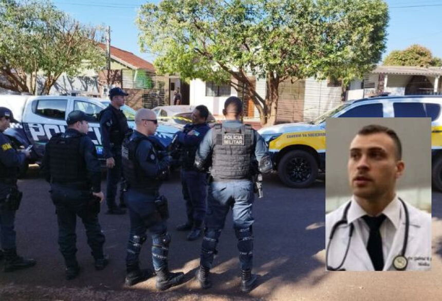 Policiais estão no imóvel onde Gabriel foi encontrado; Foto: Sidnei Bronka/Ligado Na Notícia