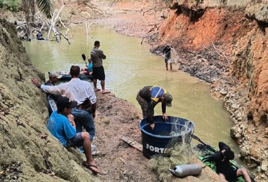 Resgate ocorreu em local de difícil acesso 