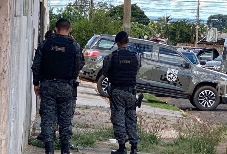 O policial se entregou após 15 horas de conversa com o BOPE