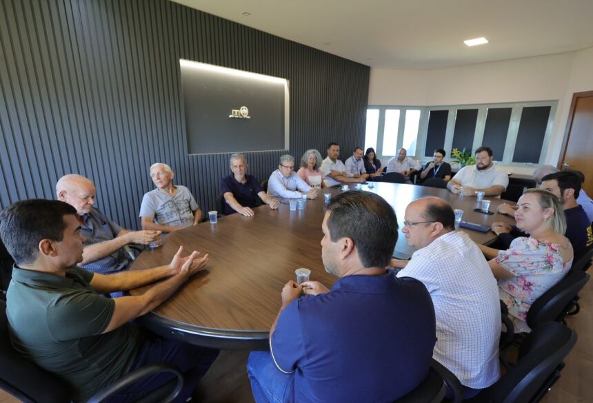  Momento de oficialização do convênio foi bastante celebrado pelo prefeito Marçal Filho, vice-governador José Carlos Barbosa, presidente da Câmara Liandra Brambilla e representantes de instituições diversas