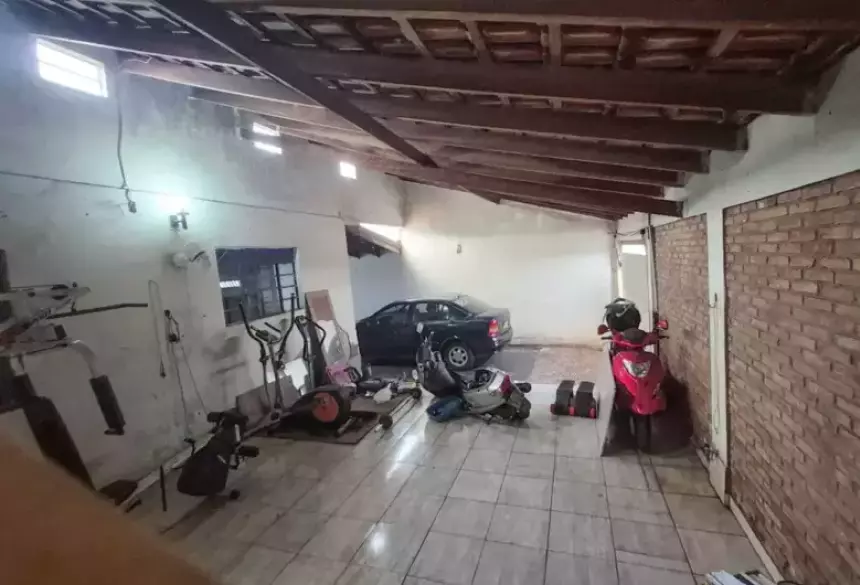 Casa onde ocorreu o crime na noite de ontem em Campo Grande - Crédito: Marcos Maluf/Campo Grande News