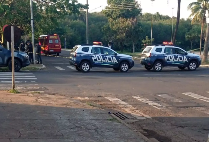 Local está sendo periciado nesta manhã de sábado. (Foto: Leitor Midiamax)