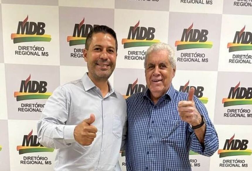 Prefeito Cleber com André - FOTO: ASSESSORIA