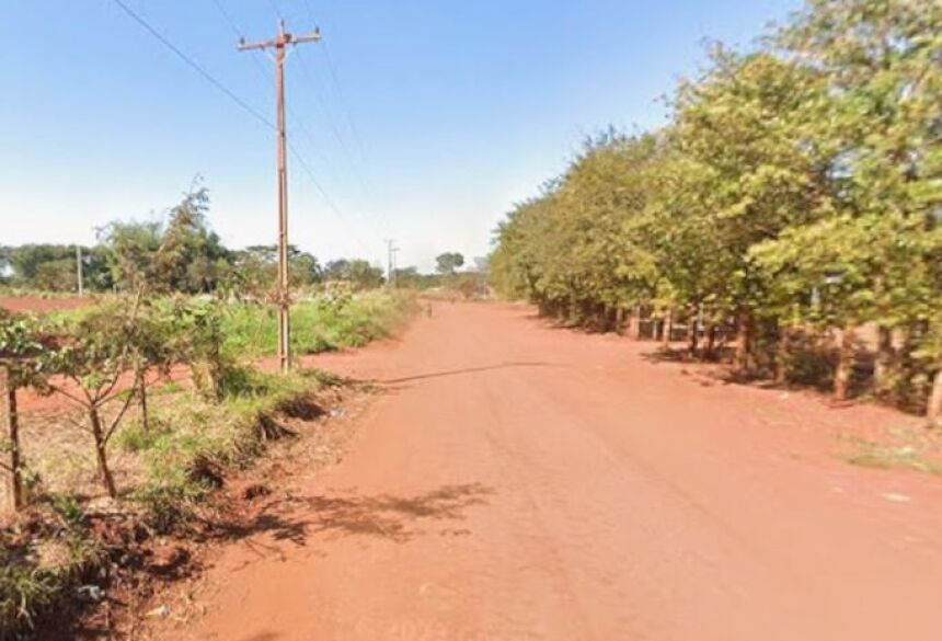 O adolescente foi agredido a golpes de faca, por volta das 05h20 / Google Street View 