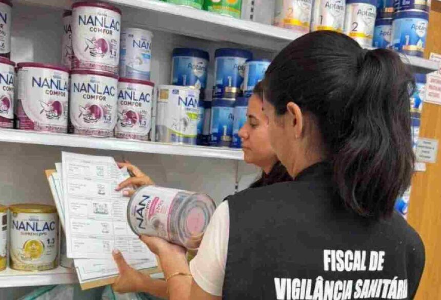 Lotes de fórmulas estão proibidos por risco de contaminação. (Divulgação, Procon CG)
