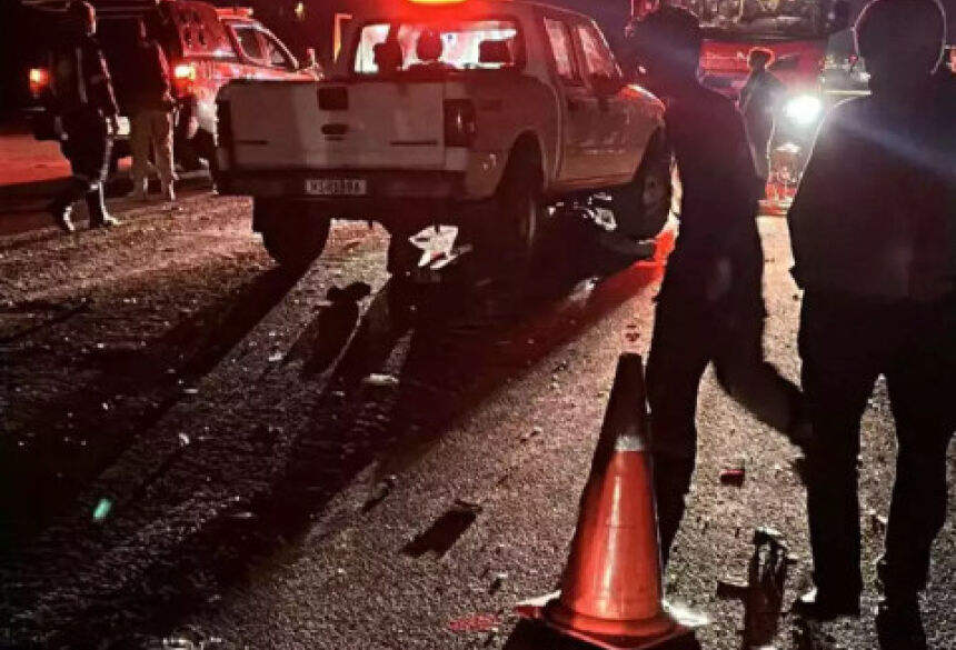 motociclista morre apos colisao com carreta e caminhonete na br 060 1791887579422 thumb