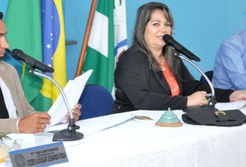 Mesa Diretora da Câmara Municipal de Jateí, sessão itinerante será hoje (Foto: Rogério Sanches / Fátima News)