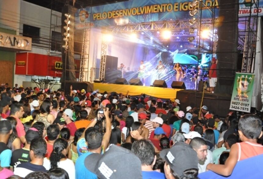 Com público recorde, Fátima Folia encerra hoje com grandes shows e desfile - FOTO: ROGÉRIO SANCHES / FÁTIMA NEWS