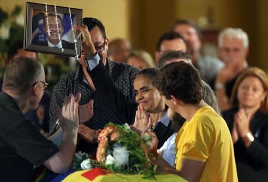 Marina Silva no velório de Eduardo Campos (Foto: Alex Silva/ Estadão Conteúdo)